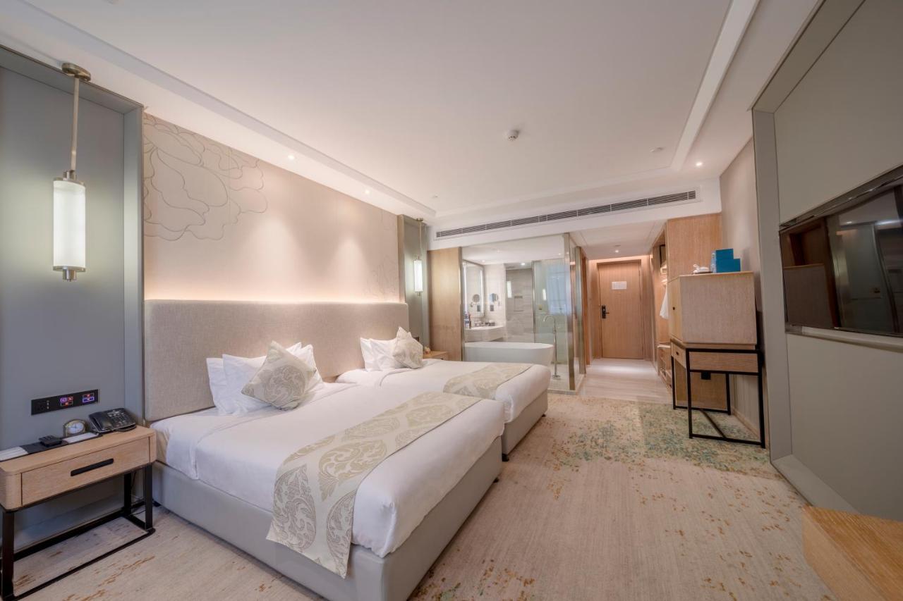 Wuhan Hongguang Hotel Exterior photo