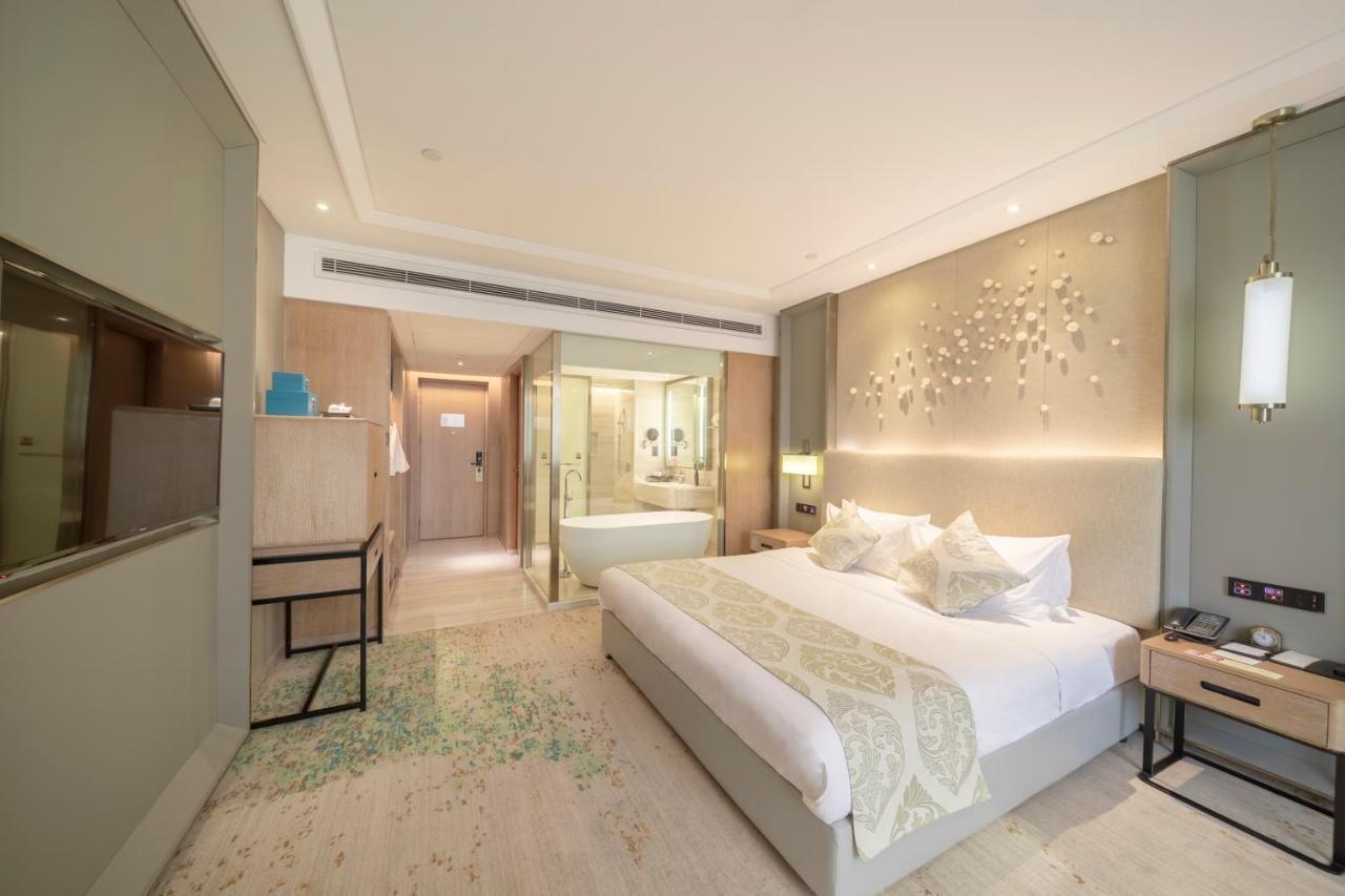 Wuhan Hongguang Hotel Exterior photo