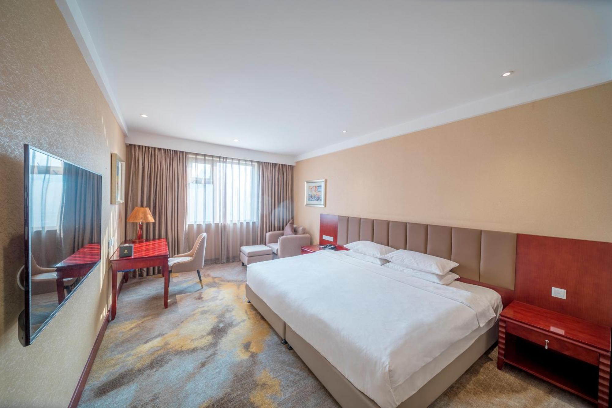 Wuhan Hongguang Hotel Exterior photo